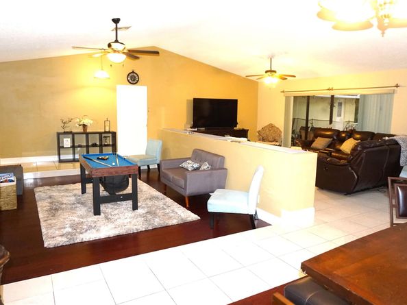 9124 NW 50th Ct, Coral Springs FL 33067