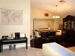9124 NW 50th Ct, Coral Springs FL 33067