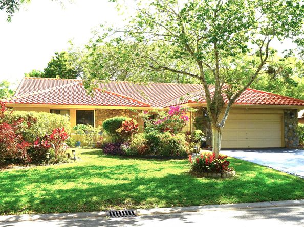 9124 NW 50th Ct, Coral Springs FL 33067