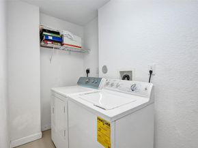 2540 SW 14TH Av 202, Fort Lauderdale FL 33315