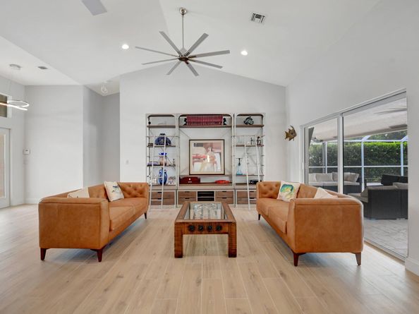 5977 Wedgewood Village Circle, Lake Worth FL 33463