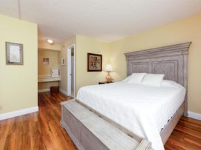7770 Tahiti Lane 408, Lake Worth FL 33467