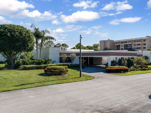 7770 Tahiti Lane 408, Lake Worth FL 33467