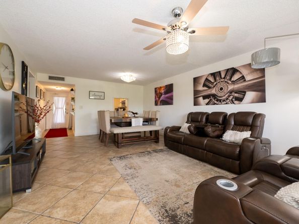 8821 NW 38th Dr 205A, Coral Springs FL 33065