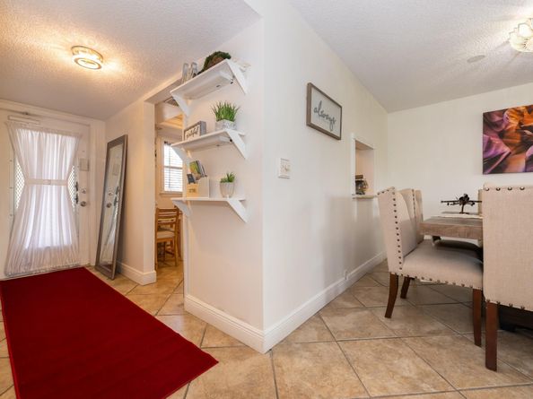 8821 NW 38th Dr 205A, Coral Springs FL 33065