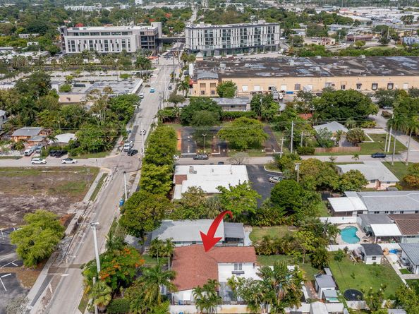 1399 NE 38th Street, Oakland Park FL 33334