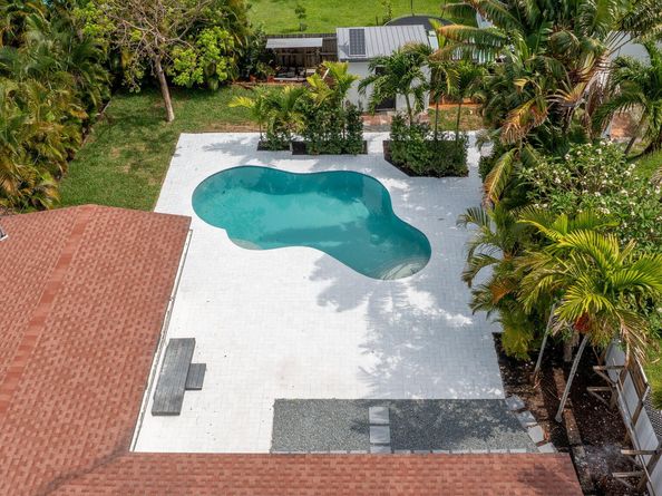 1399 NE 38th Street, Oakland Park FL 33334