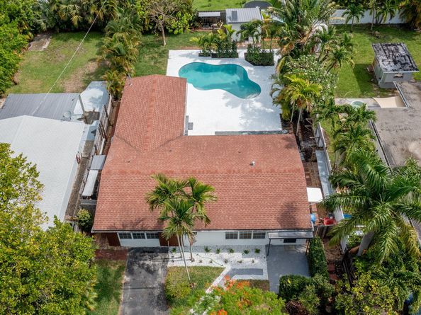 1399 NE 38th Street, Oakland Park FL 33334