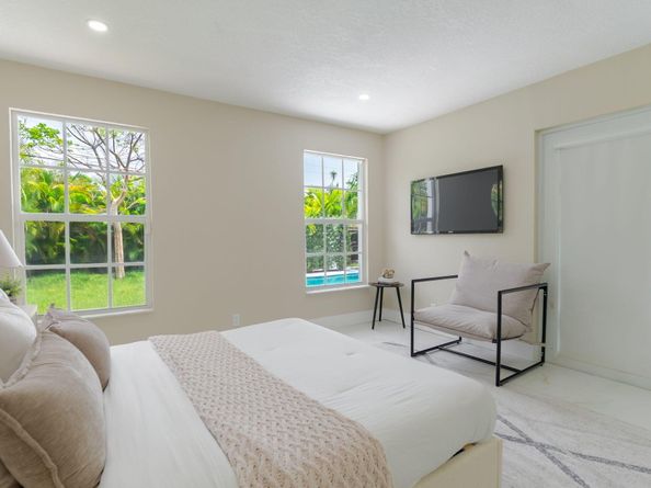 1399 NE 38th Street, Oakland Park FL 33334