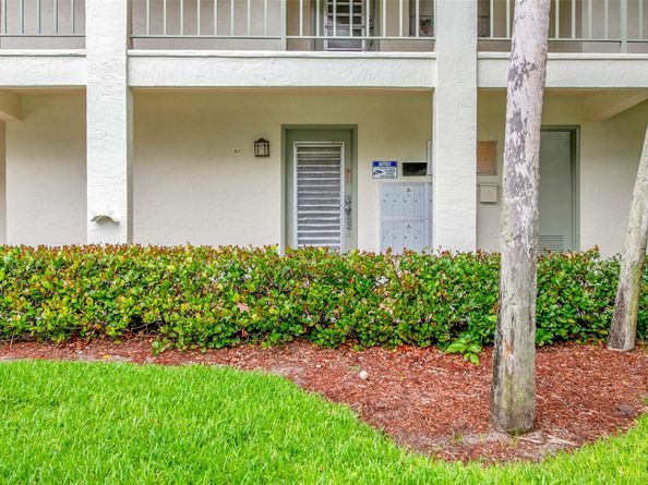 1107 Bahama Bnd E1, Coconut Creek FL 33066