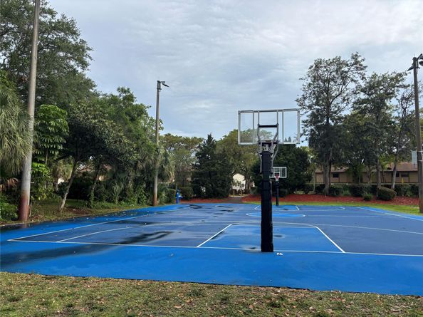 3117 Cocoplum Cir 33101, Coconut Creek FL 33063