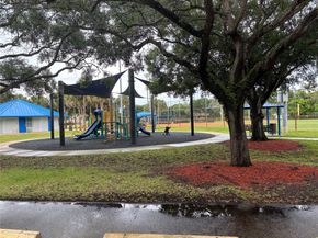 3117 Cocoplum Cir 33101, Coconut Creek FL 33063