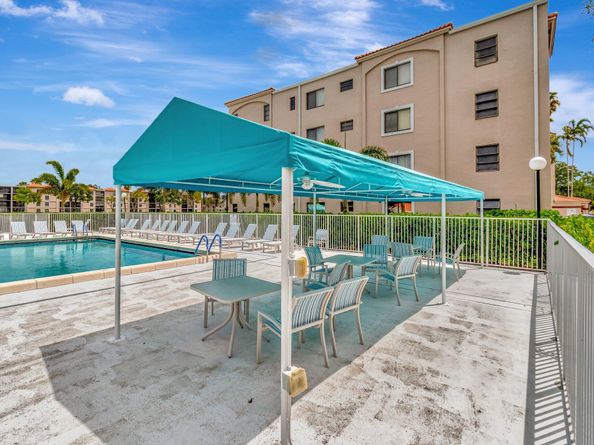 6375 Kings Gate Circle, Delray Beach FL 33484