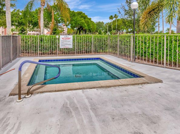 6375 Kings Gate Circle, Delray Beach FL 33484
