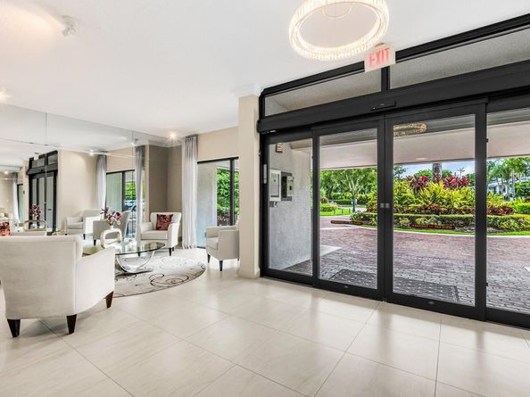 6895 Willow Wood Drive 1023, Boca Raton FL 33434