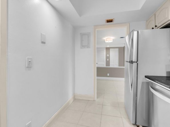 6895 Willow Wood Drive 1023, Boca Raton FL 33434