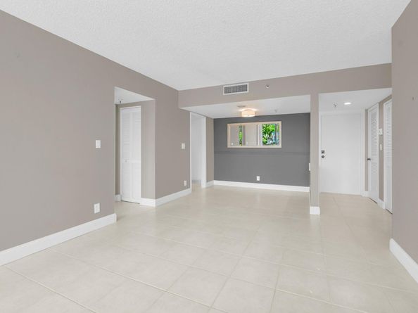 6895 Willow Wood Drive 1023, Boca Raton FL 33434
