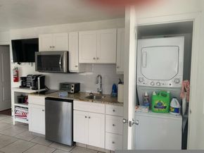 723 N Federal Highway, Lake Worth Beach FL 33460