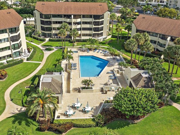 1124 Marine Way W D2r + Boat Slip 19, North Palm Beach FL 33408