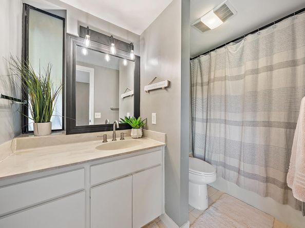 1124 Marine Way W D2r + Boat Slip 19, North Palm Beach FL 33408