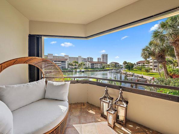1124 Marine Way W D2r + Boat Slip 19, North Palm Beach FL 33408