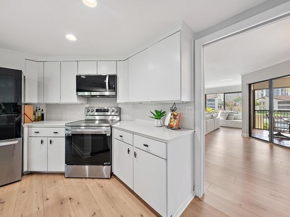 1124 Marine Way W D2r + Boat Slip 19, North Palm Beach FL 33408