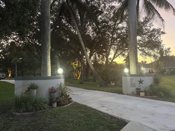 16673 75th Way N, Palm Beach Gardens FL 33418