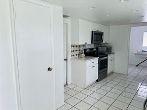 13309 NW 8th Ct, Sunrise FL 33325