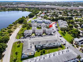 2020 Lake Osborne Drive 10, Lake Worth Beach FL 33461