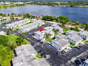 2020 Lake Osborne Drive 10, Lake Worth Beach FL 33461