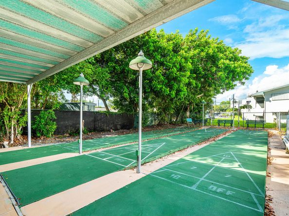 2020 Lake Osborne Drive 10, Lake Worth Beach FL 33461