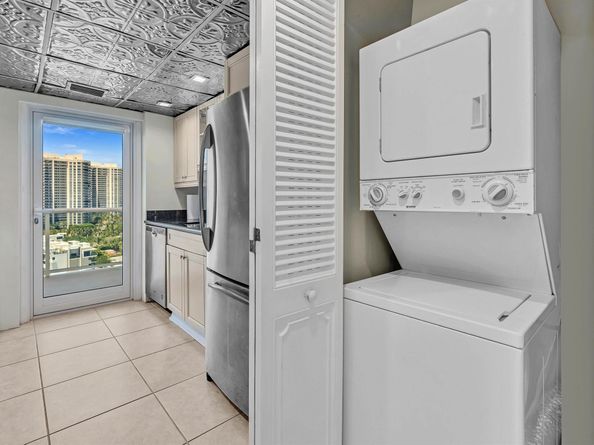 2841 N Ocean Blvd 1710, Fort Lauderdale FL 33308