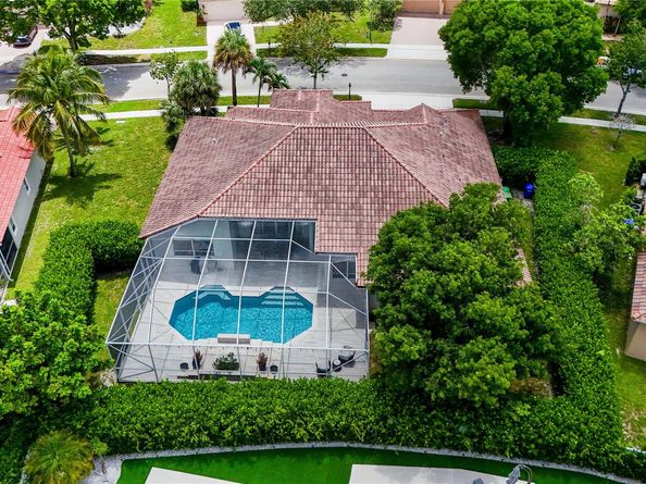2100 NW 127th Avenue, Pembroke Pines FL 33028
