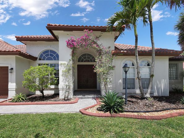 2100 NW 127th Avenue, Pembroke Pines FL 33028