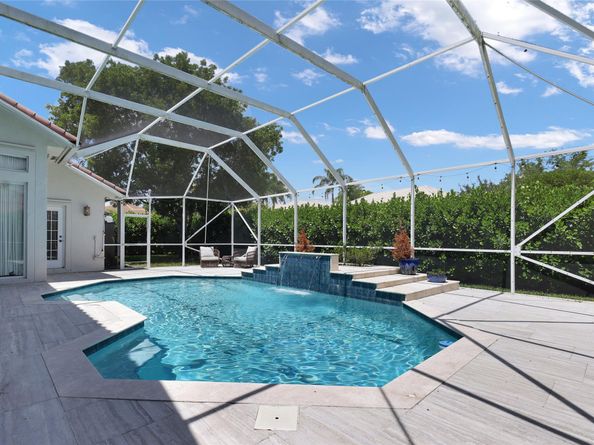 2100 NW 127th Avenue, Pembroke Pines FL 33028