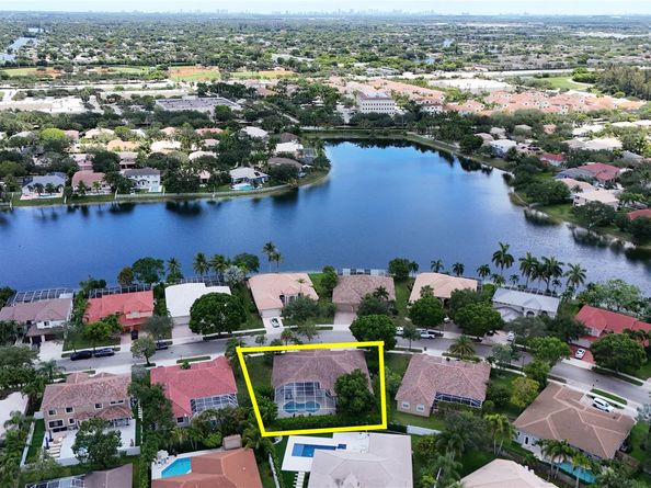 2100 NW 127th Avenue, Pembroke Pines FL 33028