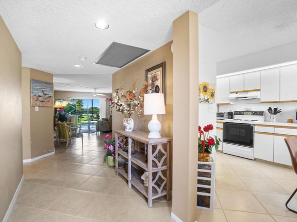 1601 Abaco Dr D4, Coconut Creek FL 33066