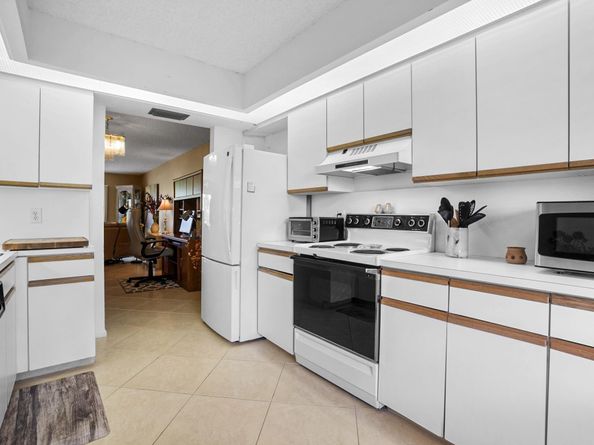 1601 Abaco Dr D4, Coconut Creek FL 33066
