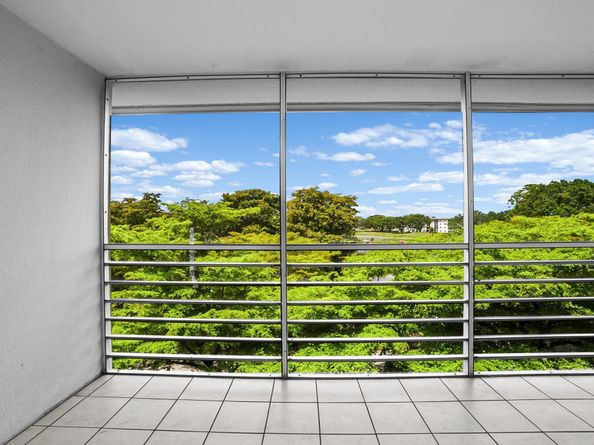 1601 Abaco Dr D4, Coconut Creek FL 33066
