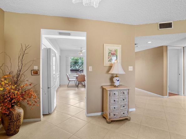1601 Abaco Dr D4, Coconut Creek FL 33066