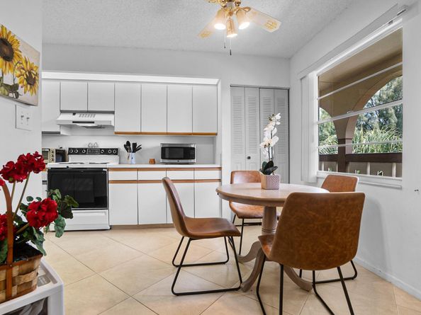 1601 Abaco Dr D4, Coconut Creek FL 33066