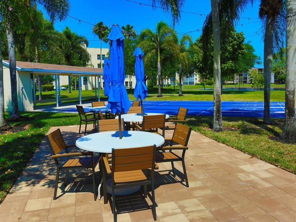 7290 Kinghurst Drive 407, Delray Beach FL 33446