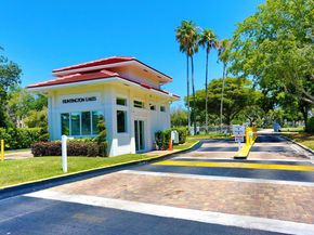7290 Kinghurst Drive 407, Delray Beach FL 33446