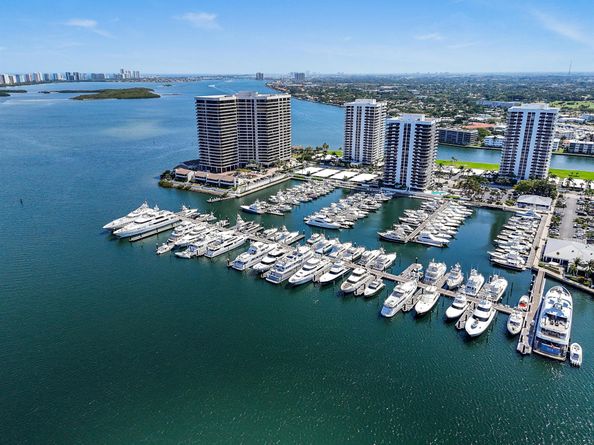 108 Lakeshore Drive 140, North Palm Beach FL 33408