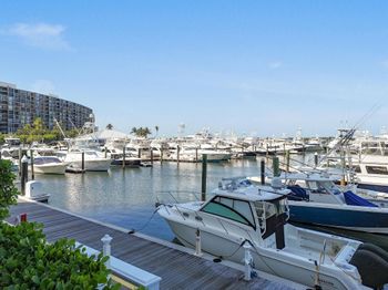 108 Lakeshore Drive