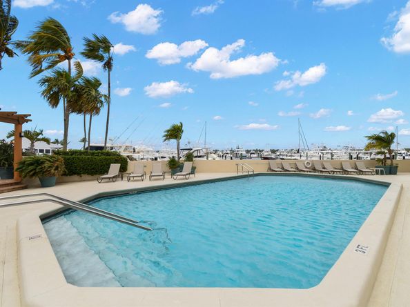 108 Lakeshore Drive 140, North Palm Beach FL 33408