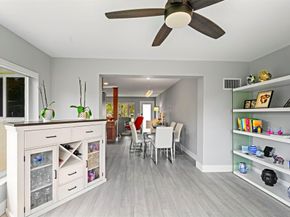 81 NW 37th St, Oakland Park FL 33309