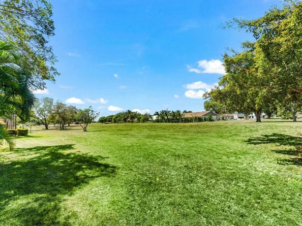 6461 NW 2nd Ave Avenue 411, Boca Raton FL 33487