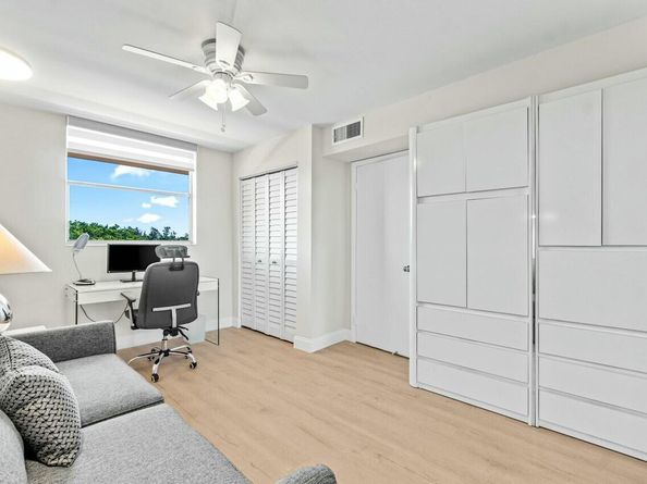 6461 NW 2nd Ave Avenue 411, Boca Raton FL 33487
