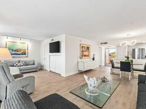 6461 NW 2nd Ave Avenue 411, Boca Raton FL 33487